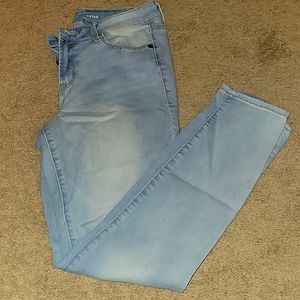 Old Navy 3/4 length mid rise jeans